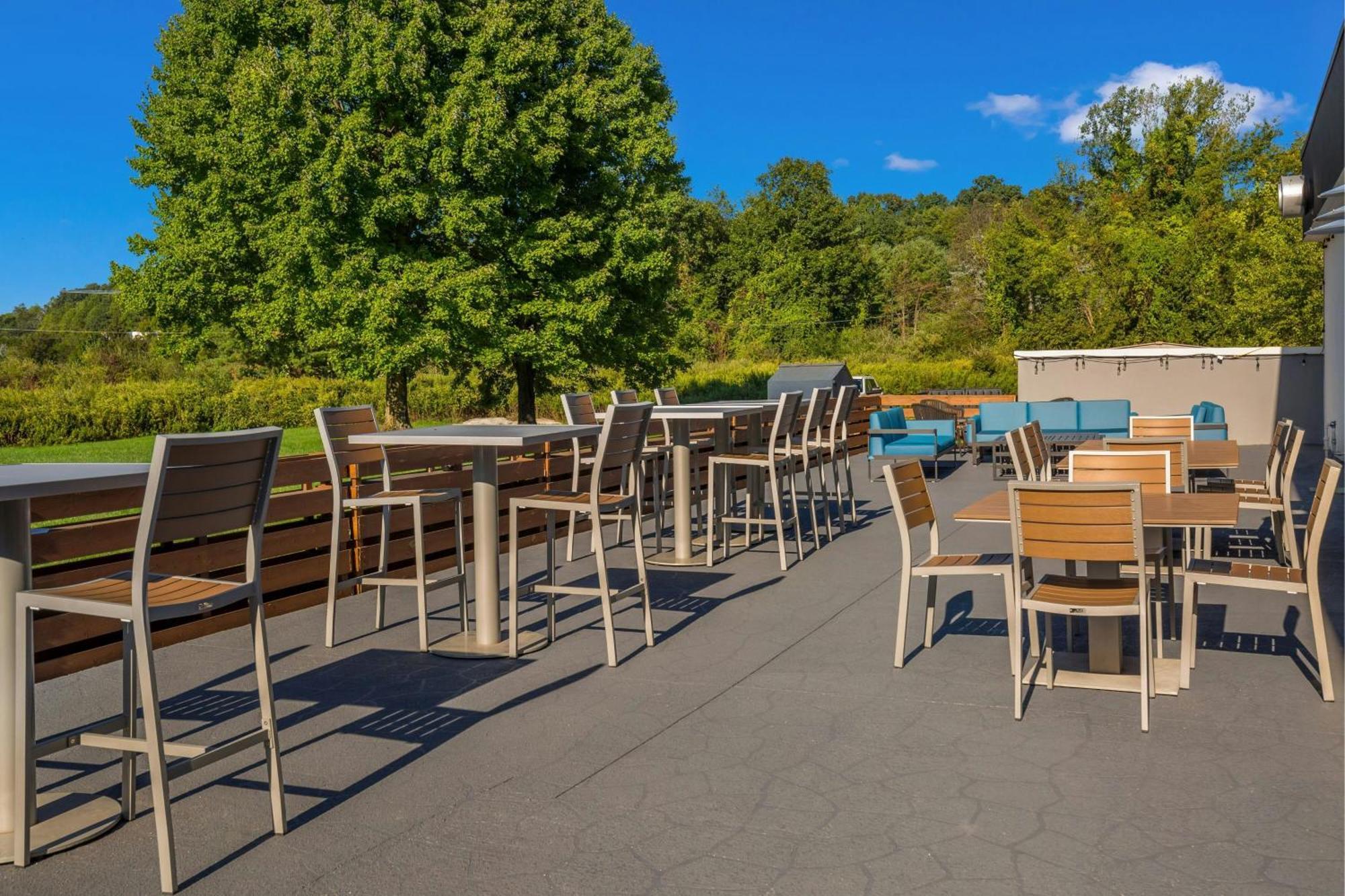 Courtyard Rockaway-Mount Arlington Hotel Bagian luar foto