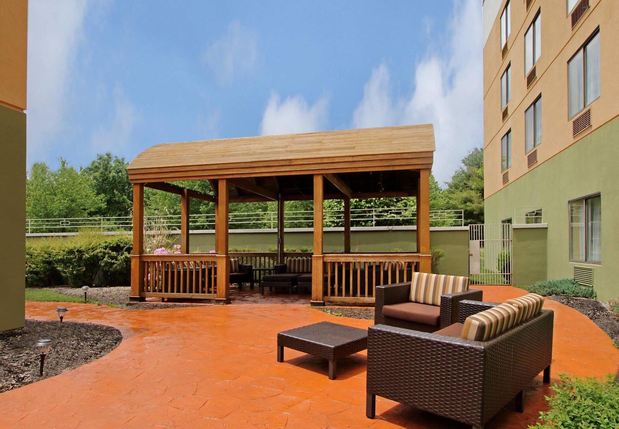 Courtyard Rockaway-Mount Arlington Hotel Bagian luar foto